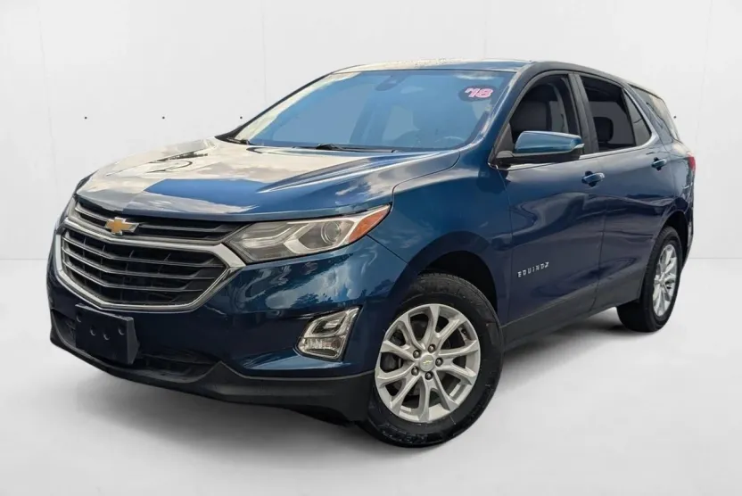 2019 Chevrolet Equinox LT photo 1