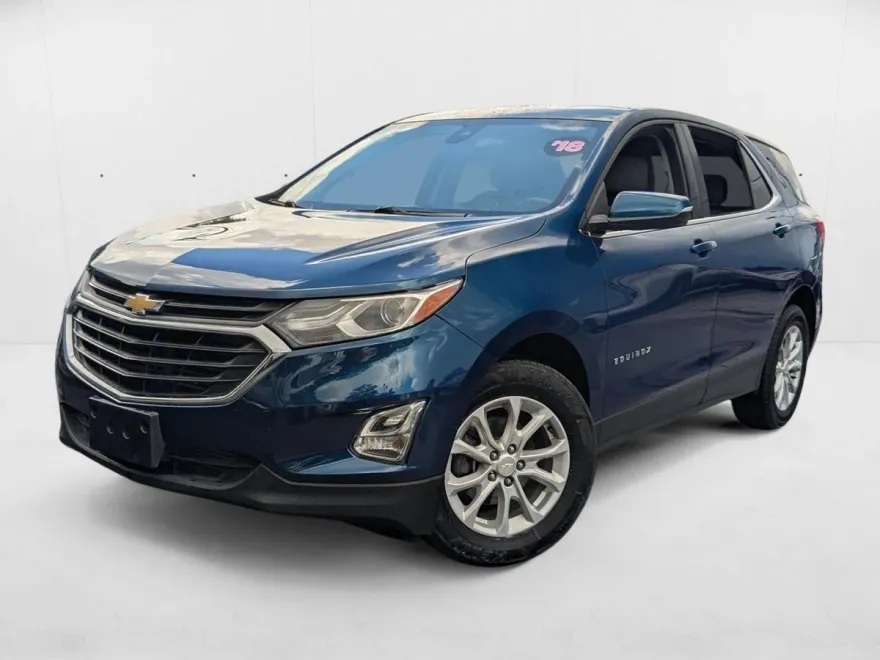 2019 Chevrolet Equinox LT photo 1