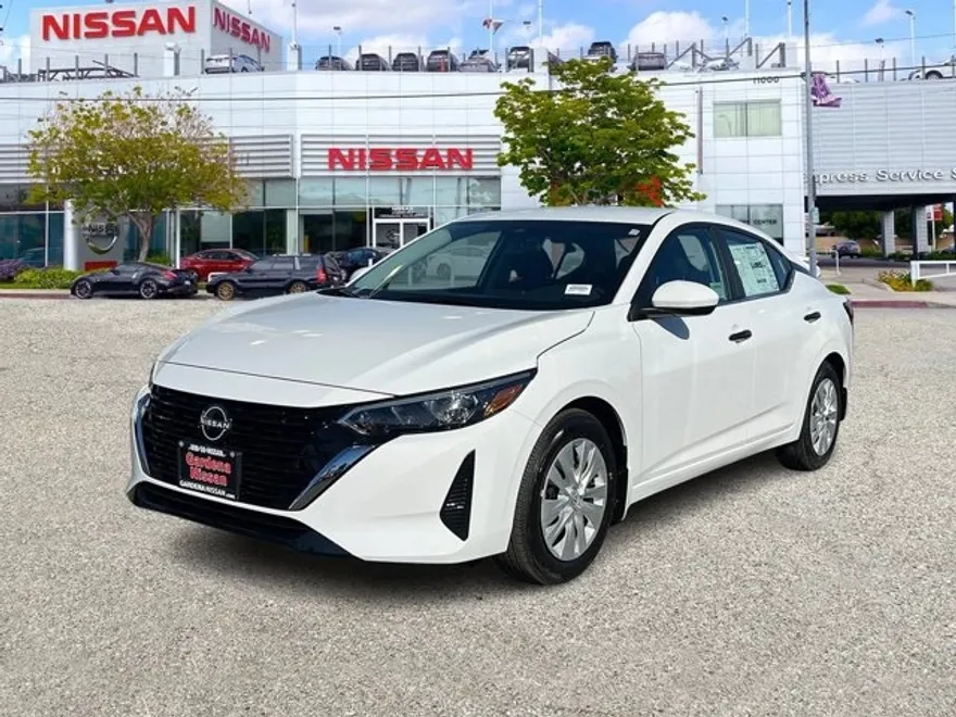 2025 Nissan Sentra S photo 1