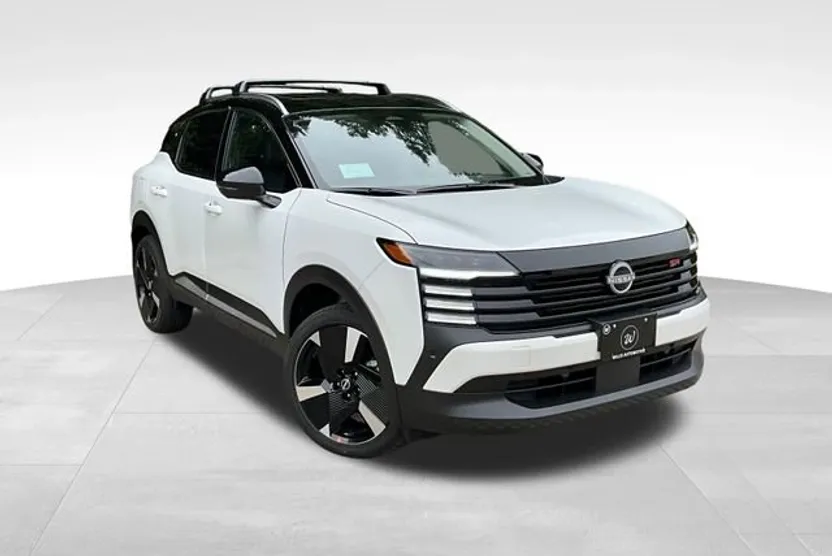 2026 Nissan Kicks SR photo 1
