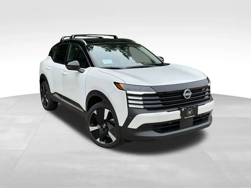 2026 Nissan Kicks SR photo 1