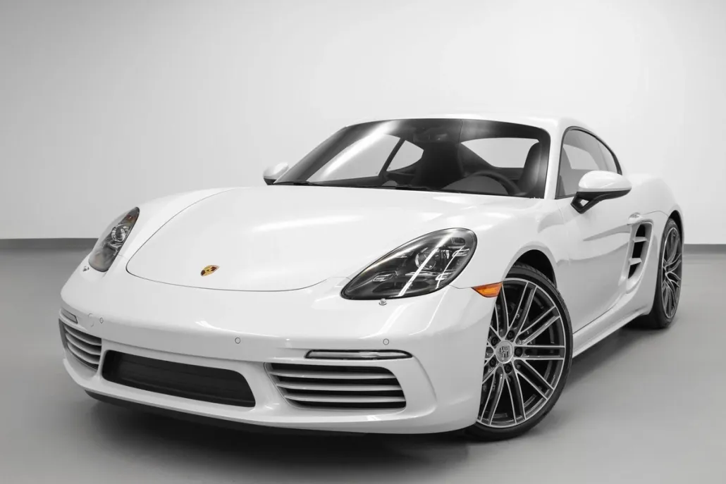 2025 Porsche Cayman photo 1