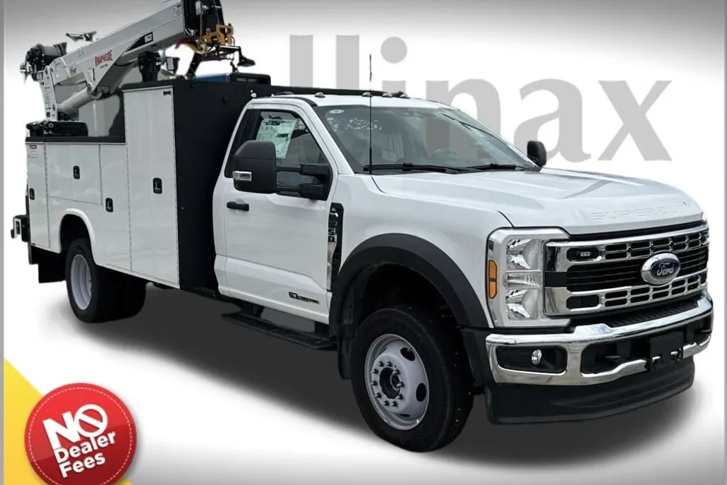 2025 Ford F-550 XL photo 1