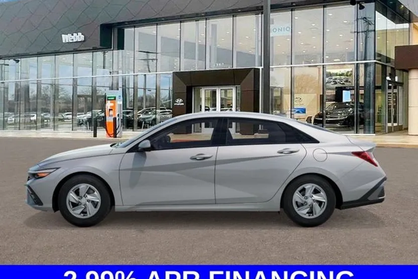 2025 Hyundai Elantra SE photo 1
