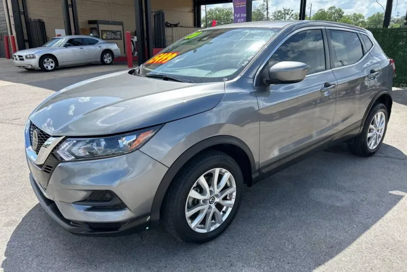 2020 Nissan Rogue Sport S photo 1