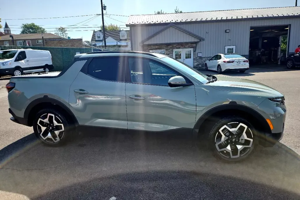 2022 Hyundai Santa Cruz Limited photo 1
