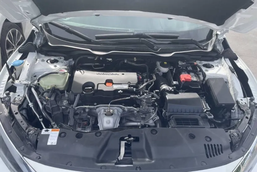 2016 Honda Civic LX photo 1