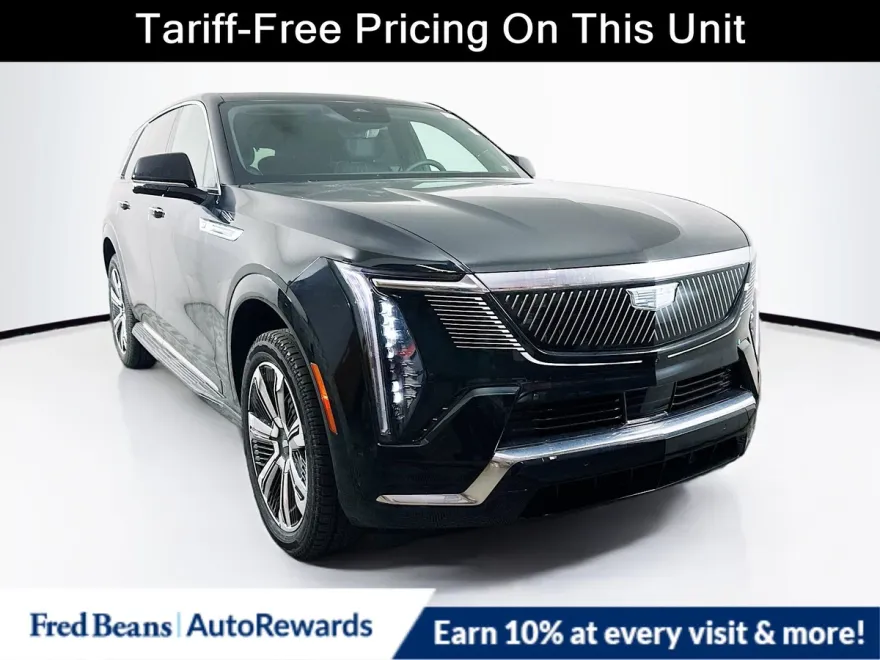2025 Cadillac Escalade IQ Luxury photo 1