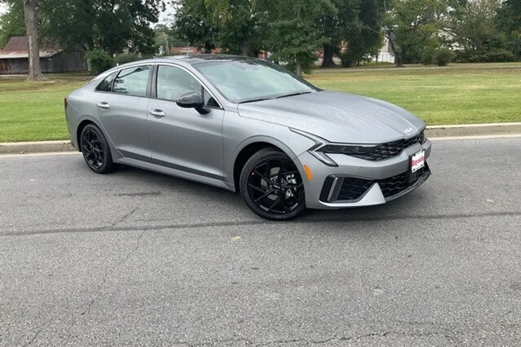 2026 Kia K5 GT-Line photo 1