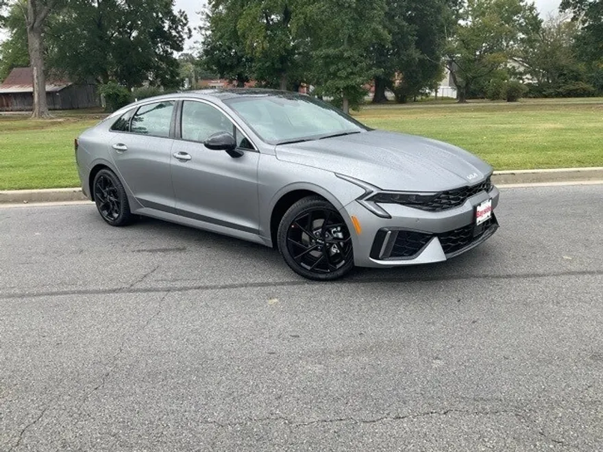 2026 Kia K5 GT-Line photo 1