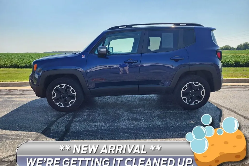 2016 Jeep Renegade Trailhawk photo 1