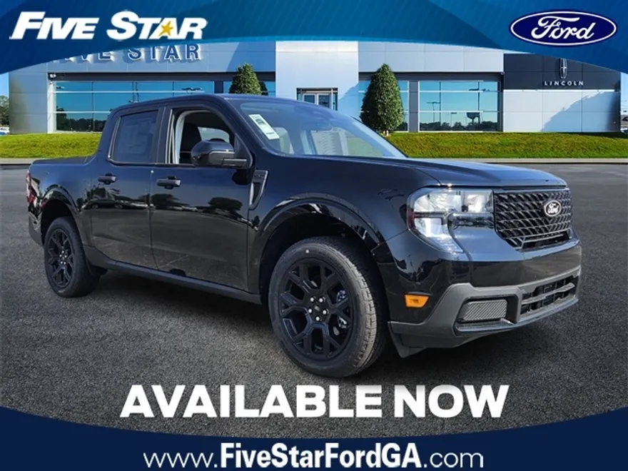 2025 Ford Maverick XLT photo 1