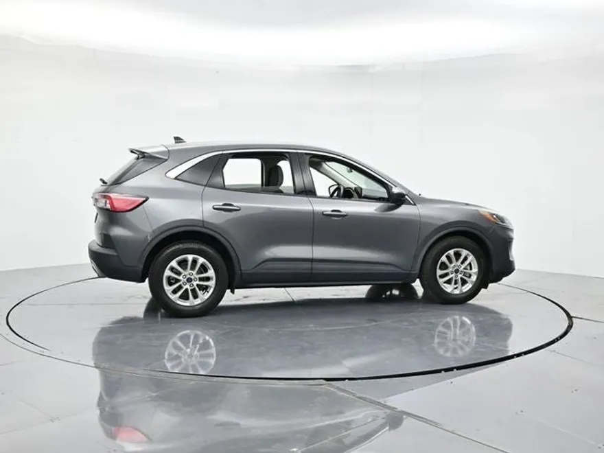 2021 Ford Escape Hybrid SE photo 1