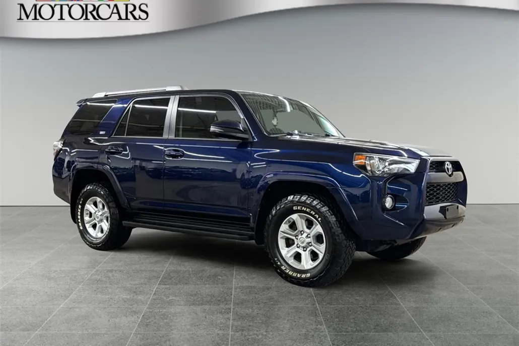 2017 Toyota 4Runner SR5 Premium photo 1