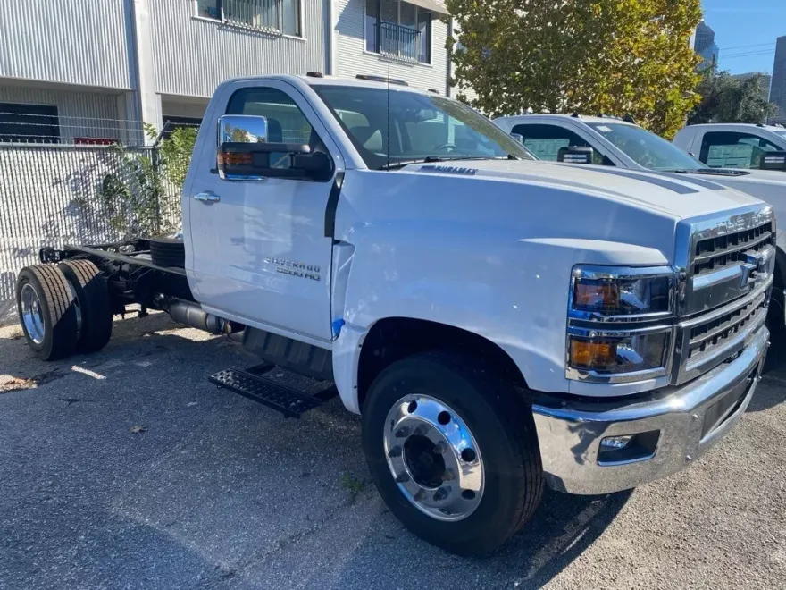 2024 Chevrolet Silverado 5500HD Work Truck photo 1