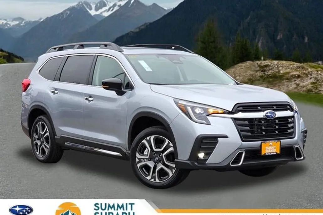 2025 Subaru Ascent Touring photo 1