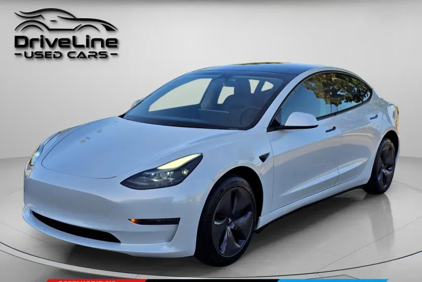 2023 Tesla Model 3 photo 1