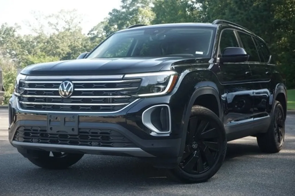 2024 Volkswagen Atlas SE Technology photo 1