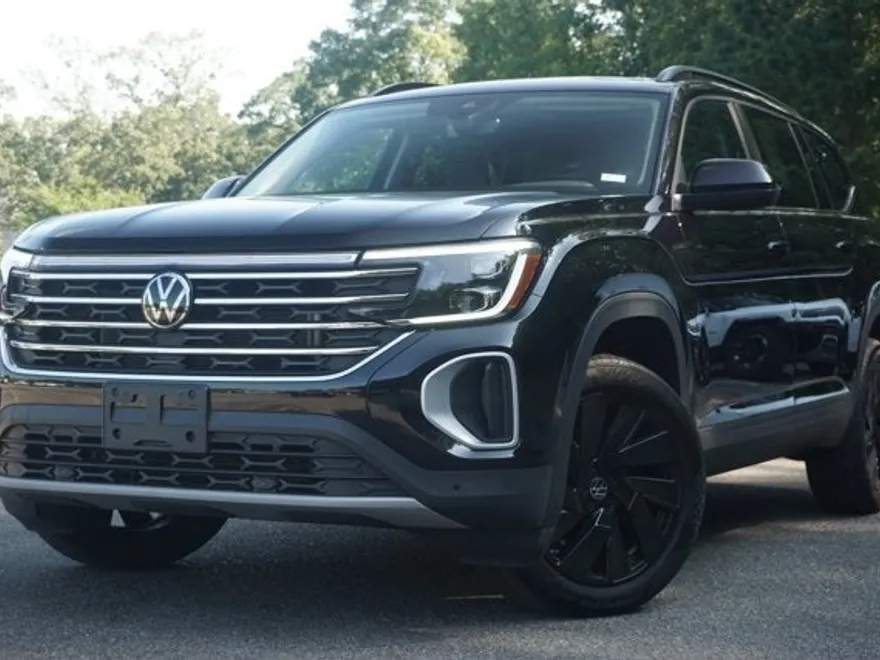 2024 Volkswagen Atlas SE Technology photo 1