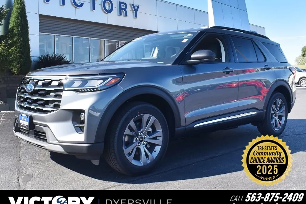 2025 Ford Explorer photo 1