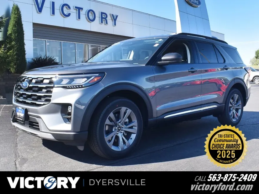 2025 Ford Explorer photo 1