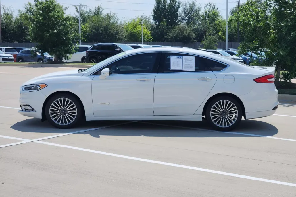 2018 Ford Fusion Hybrid Titanium photo 1
