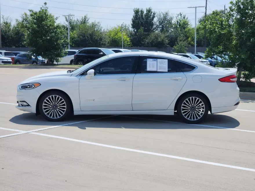 2018 Ford Fusion Hybrid Titanium photo 1
