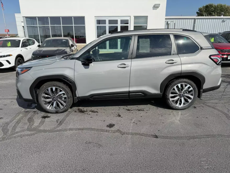 2025 Subaru Forester Touring photo 1