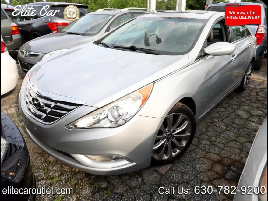 2012 Hyundai Sonata SE photo 1