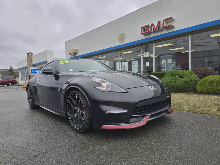 2020 Nissan 370Z Nismo photo 1