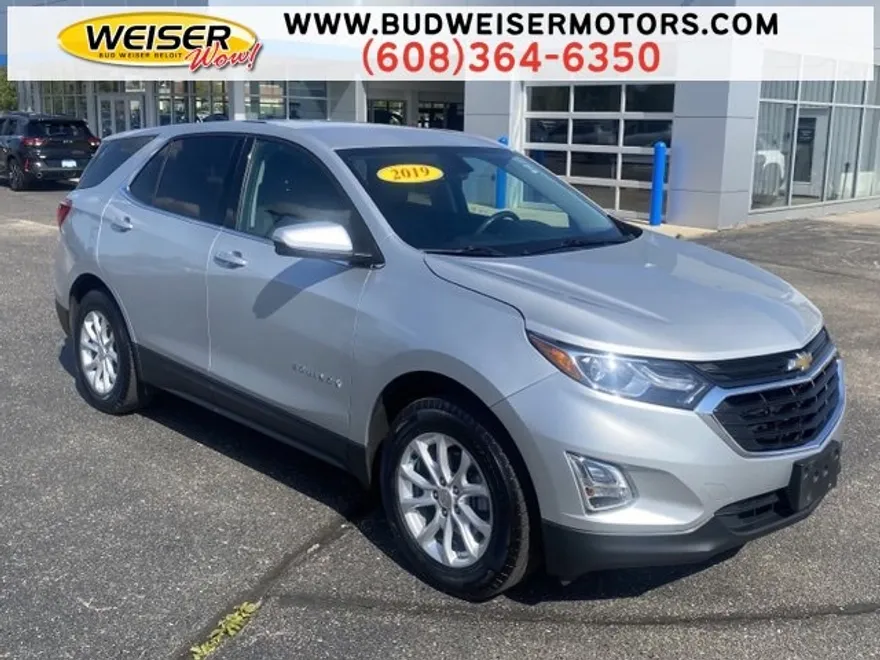 2019 Chevrolet Equinox LT photo 1