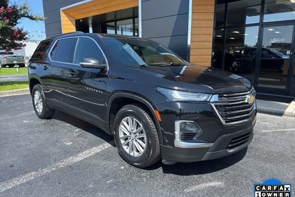 2022 Chevrolet Traverse photo 1
