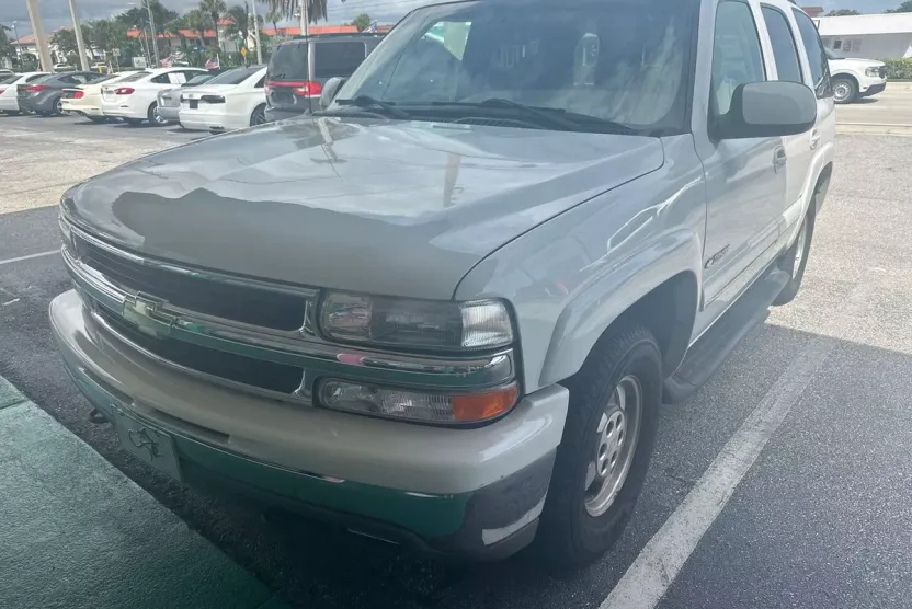 2003 Chevrolet Tahoe LT photo 1