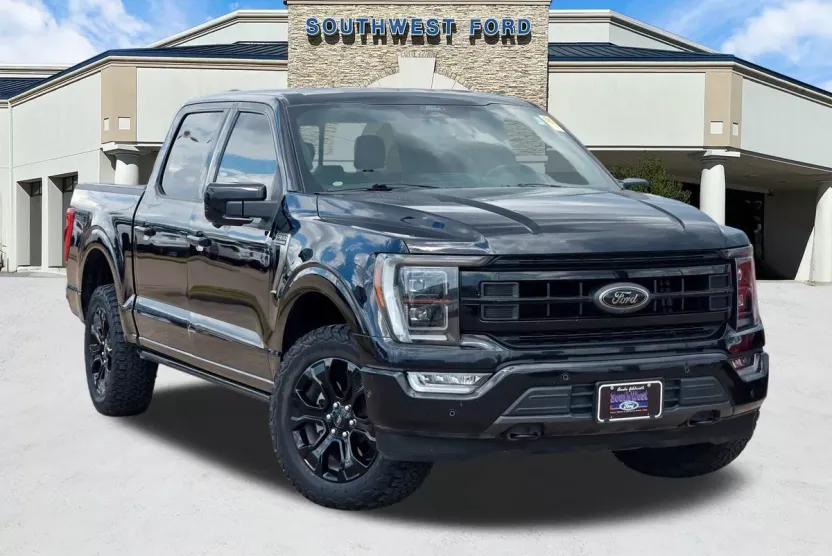 2022 Ford F-150 Platinum photo 1