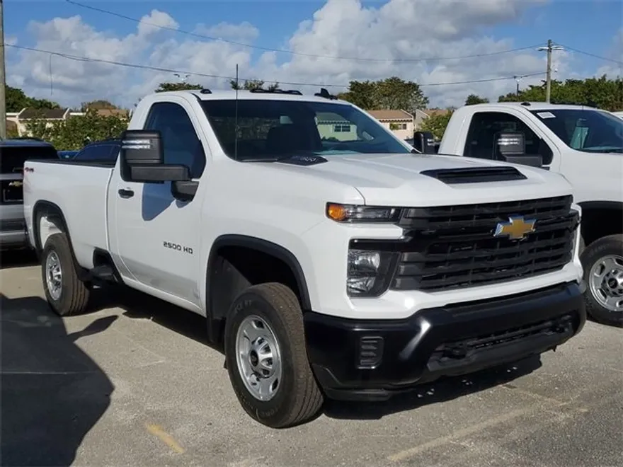 2025 Chevrolet Silverado 2500HD photo 1