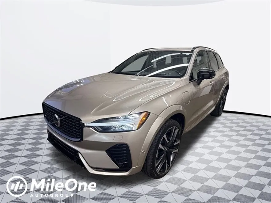 2024 Volvo XC60 Recharge Hybrid Ultimate photo 1