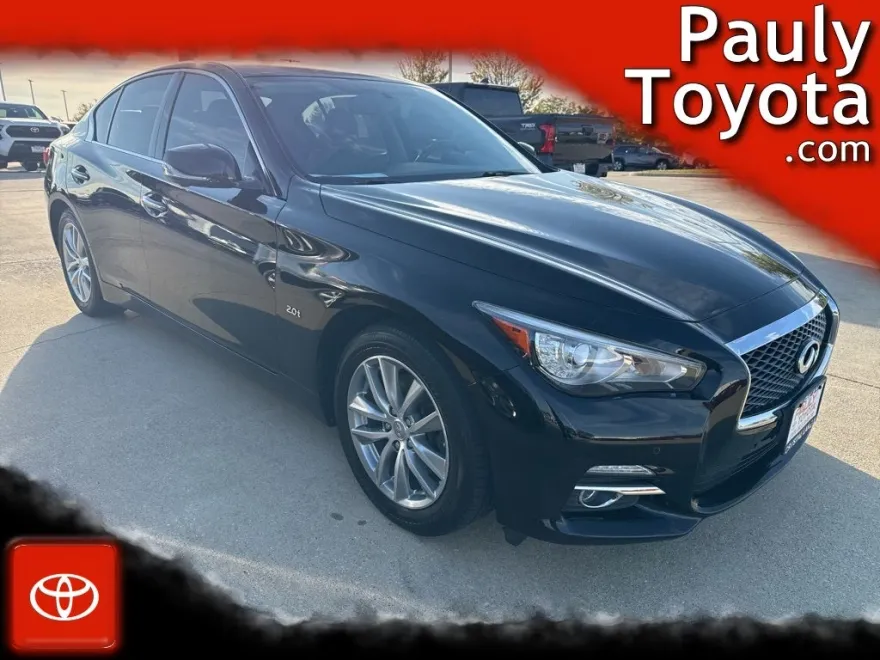 2016 Infiniti Q50 2.0t Premium photo 1
