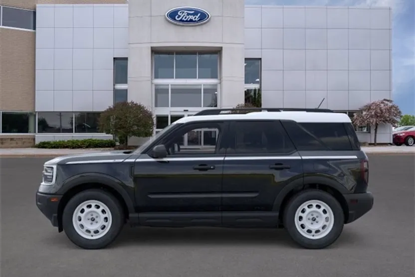 2025 Ford Bronco Sport Heritage photo 1