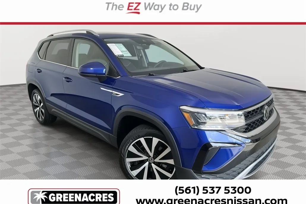 2024 Volkswagen Taos SE photo 1