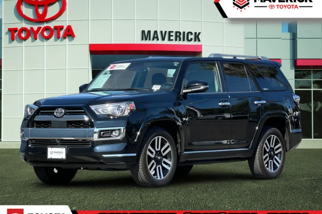 2023 Toyota 4Runner Limited photo 1