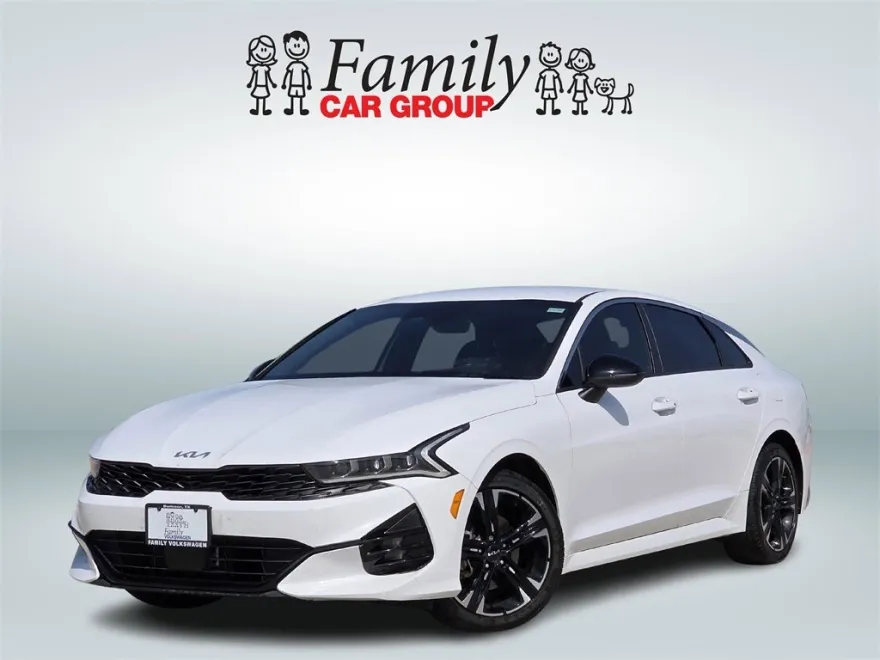 2024 Kia K5 GT-Line photo 1