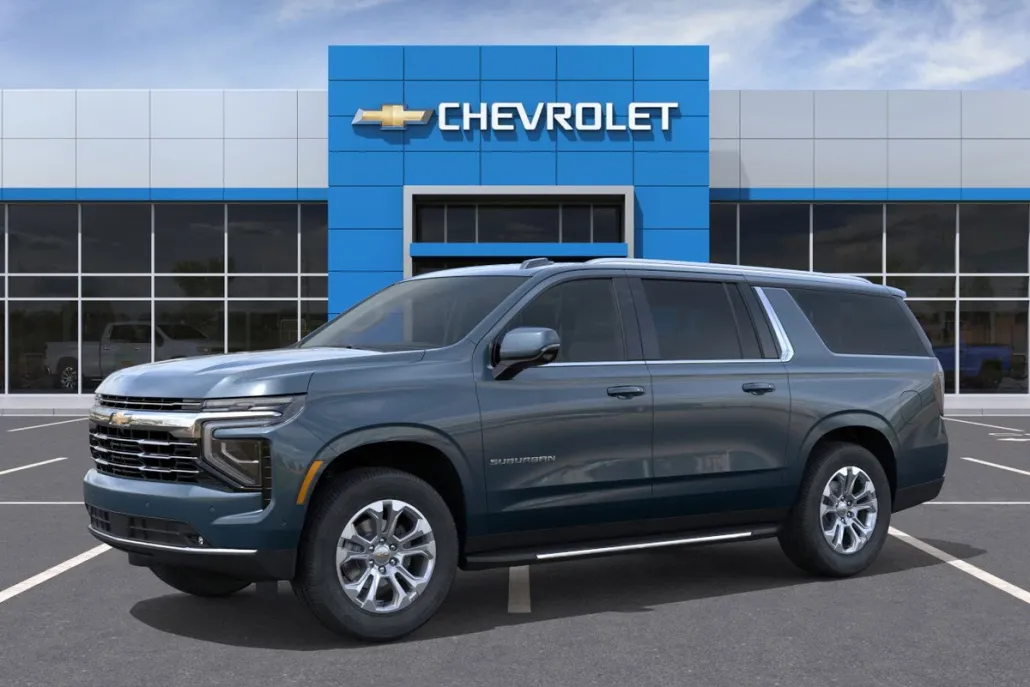 2026 Chevrolet Suburban LT photo 1