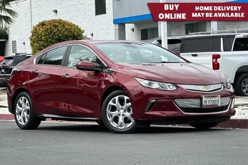 2017 Chevrolet Volt Premier photo 1