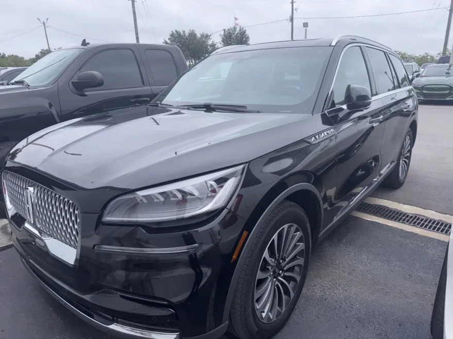 2022 Lincoln Aviator Reserve photo 1