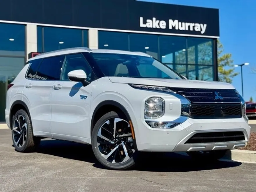 2025 Mitsubishi Outlander PHEV SEL photo 1