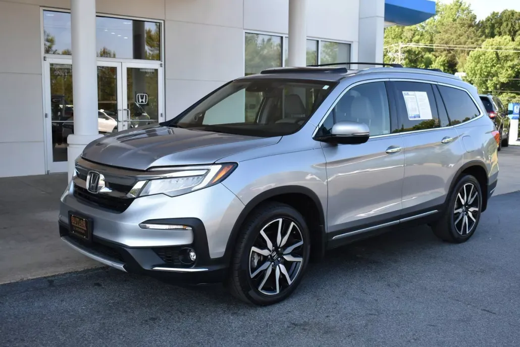 2019 Honda Pilot Touring photo 1