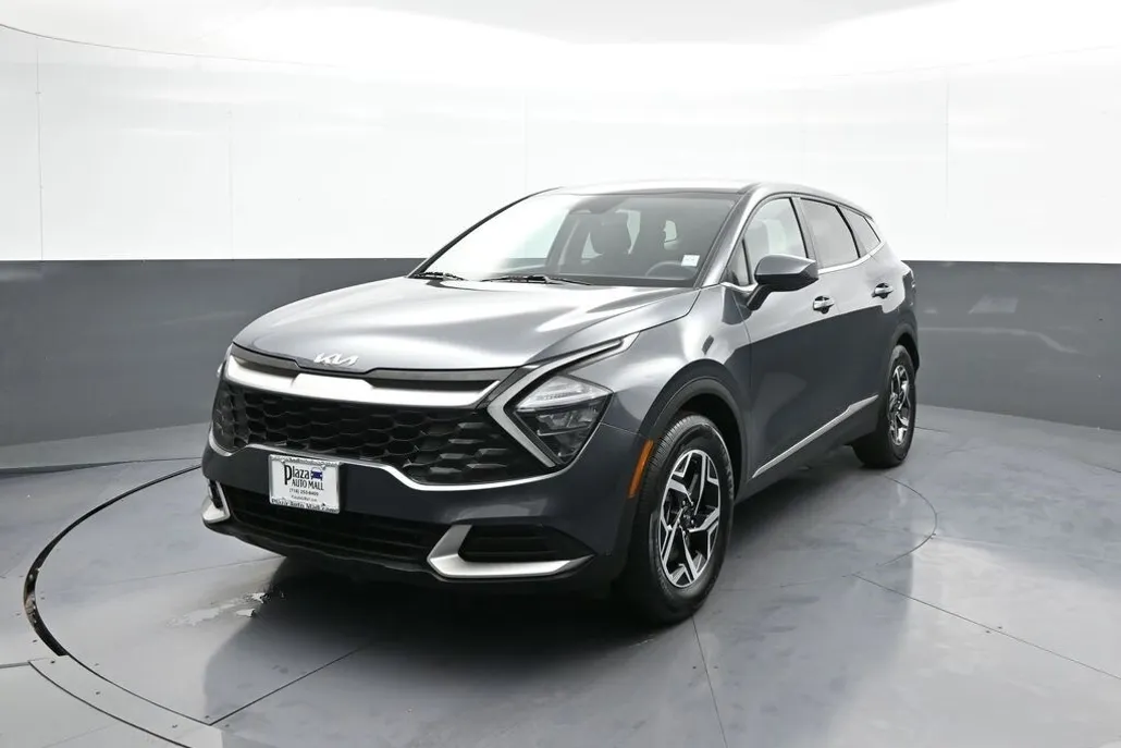 2023 Kia Sportage LX photo 1