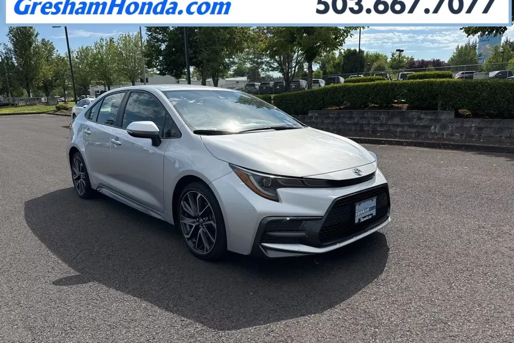 2022 Toyota Corolla SE photo 1