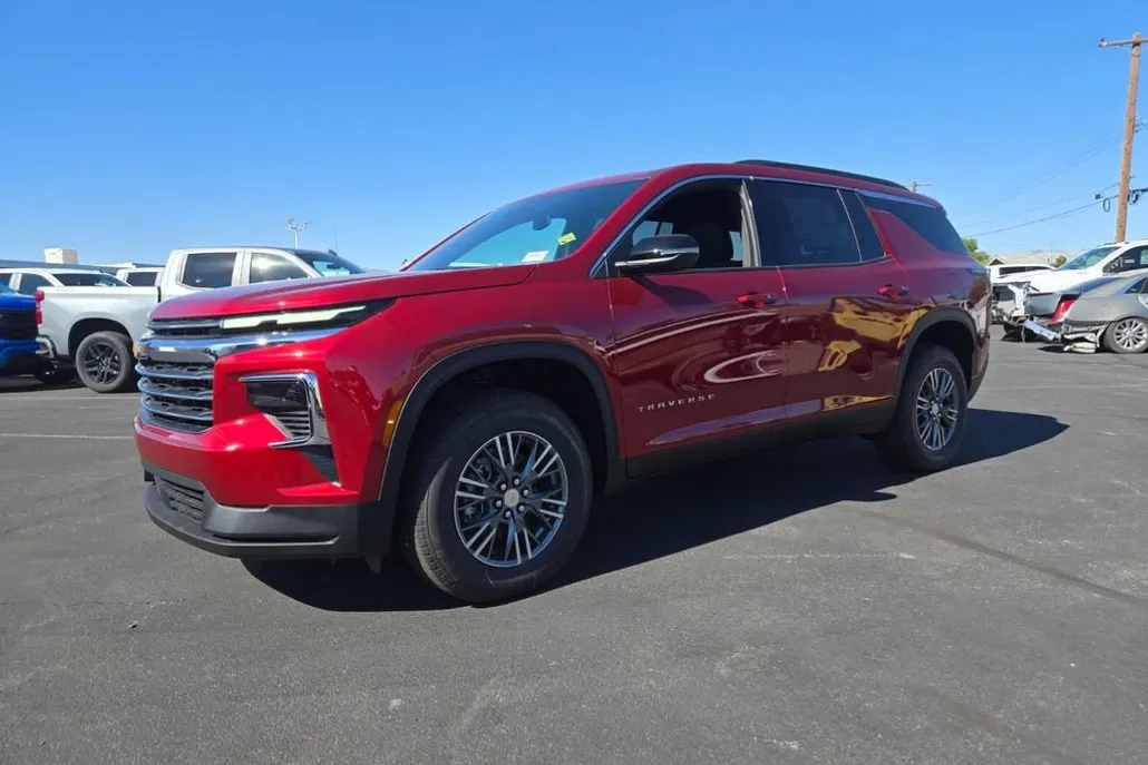2026 Chevrolet Traverse photo 1
