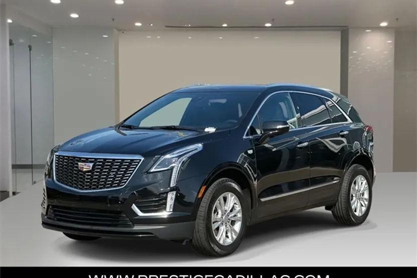 2023 Cadillac XT5 Luxury photo 1